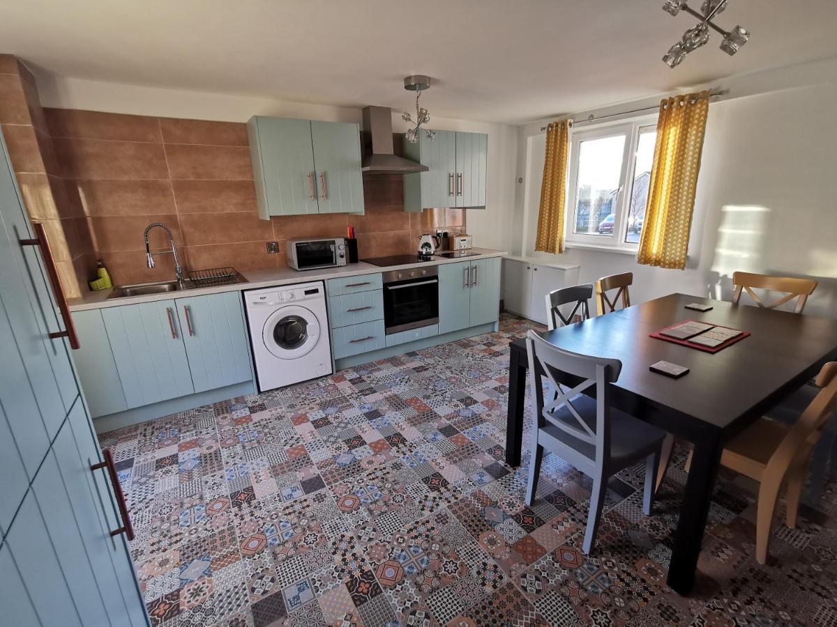 The Church Wall Apartment Derry Extérieur photo