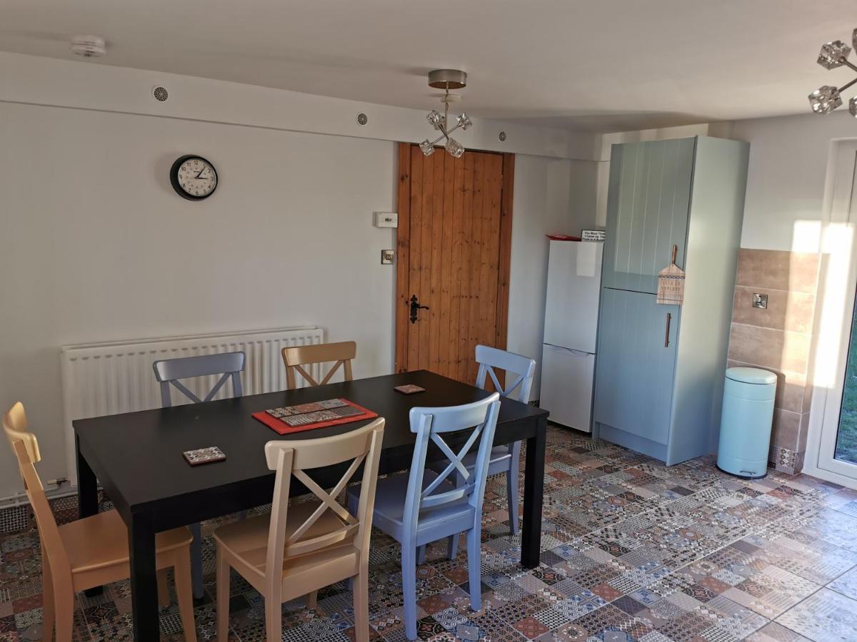 The Church Wall Apartment Derry Extérieur photo